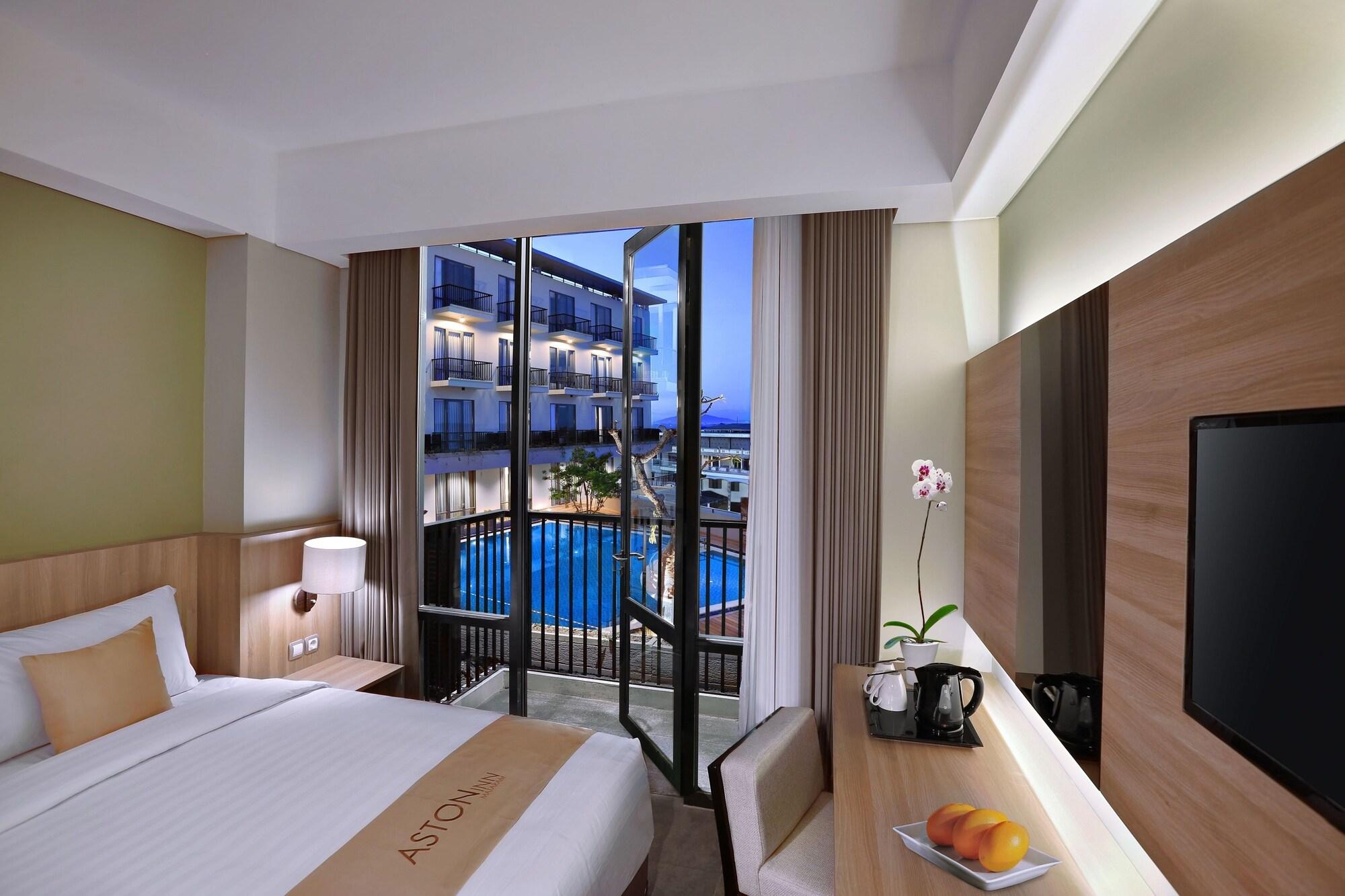 Aston Inn Матарам Экстерьер фото